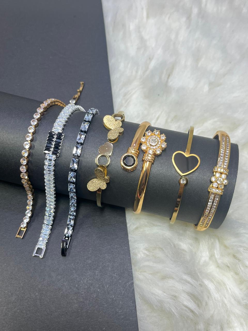 Royal Bangles