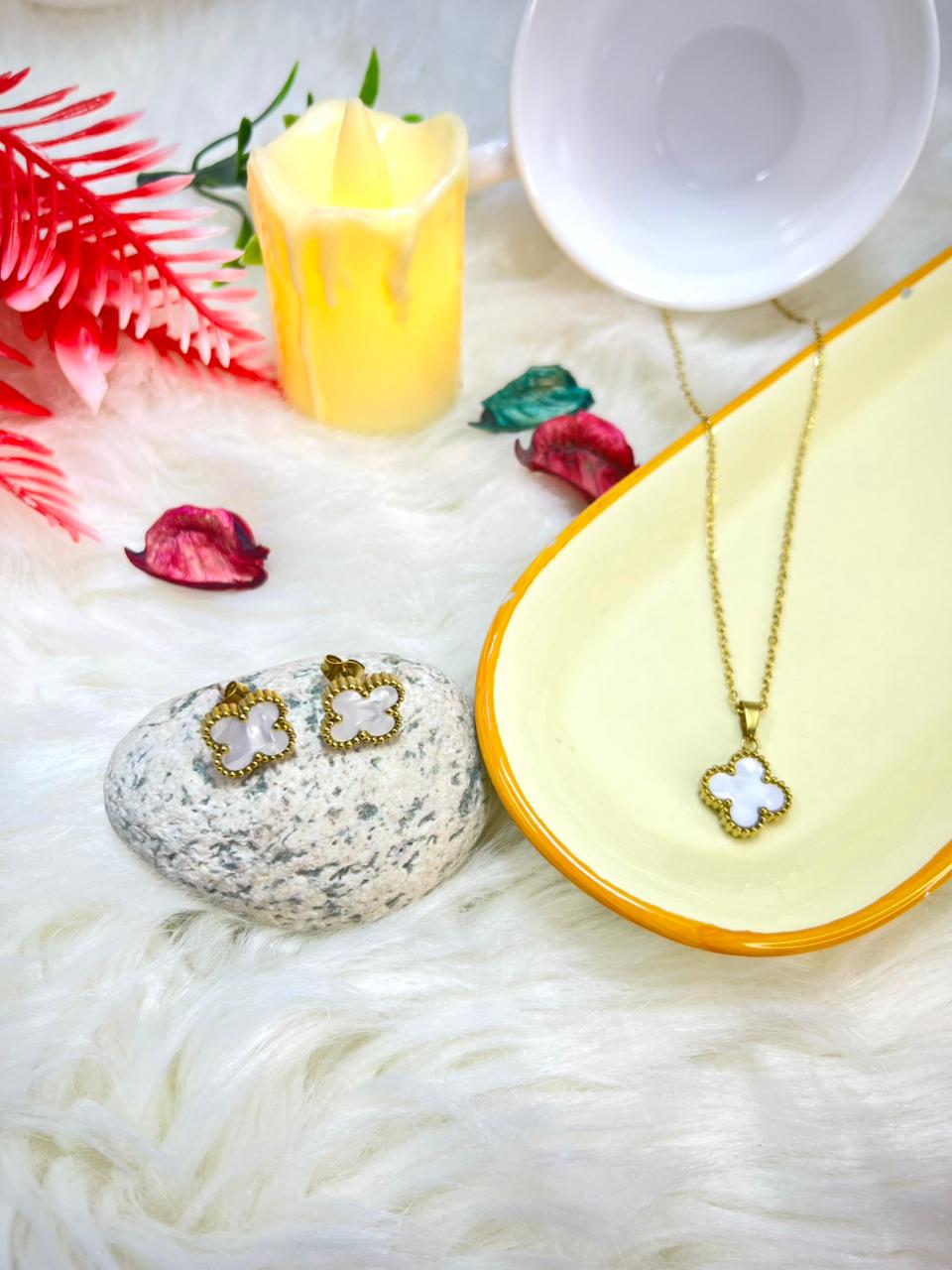 Elegant White Glow Necklace