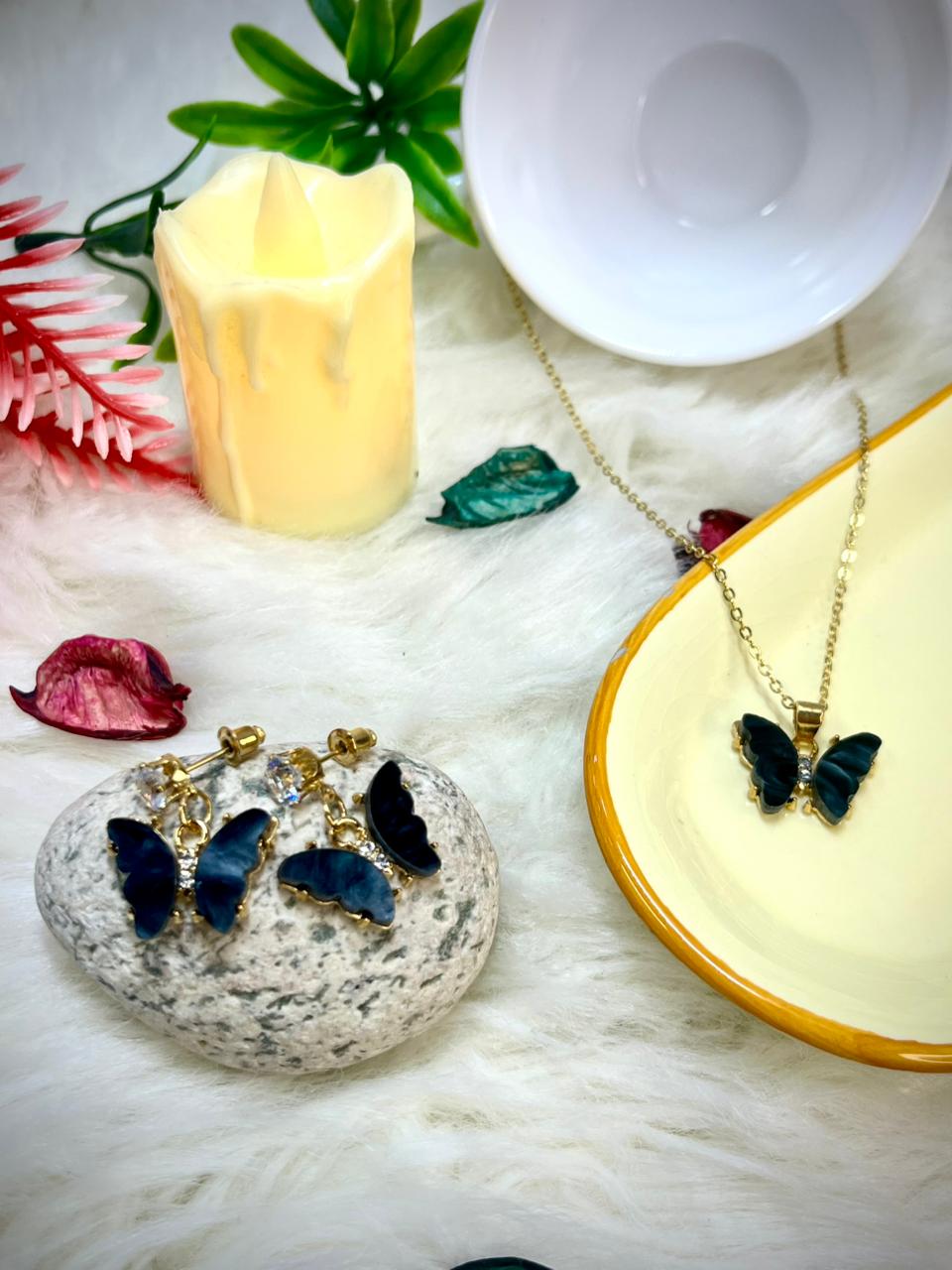 Elegant Black Butterfly Necklace Set