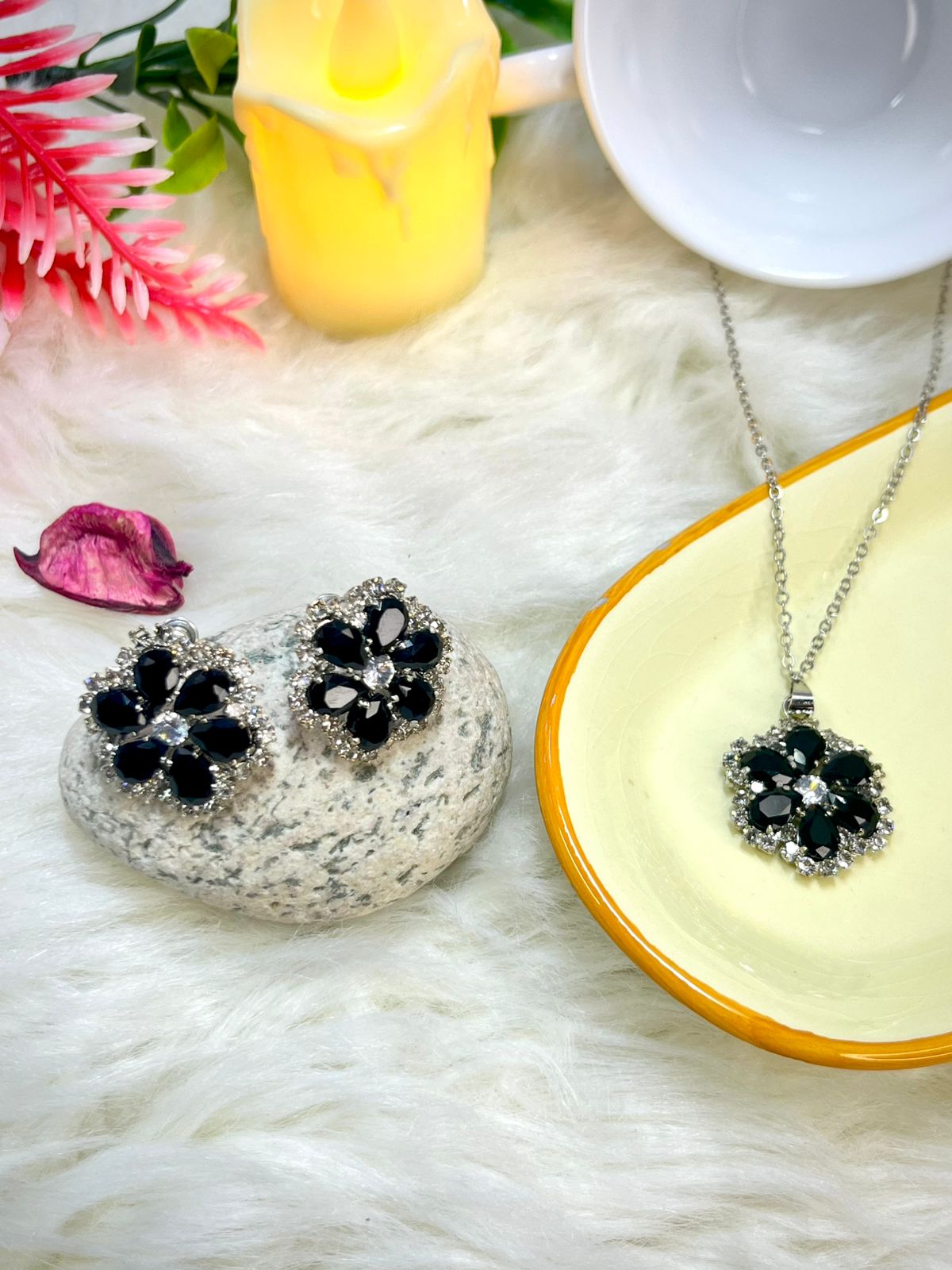black Starry Round Necklace Set