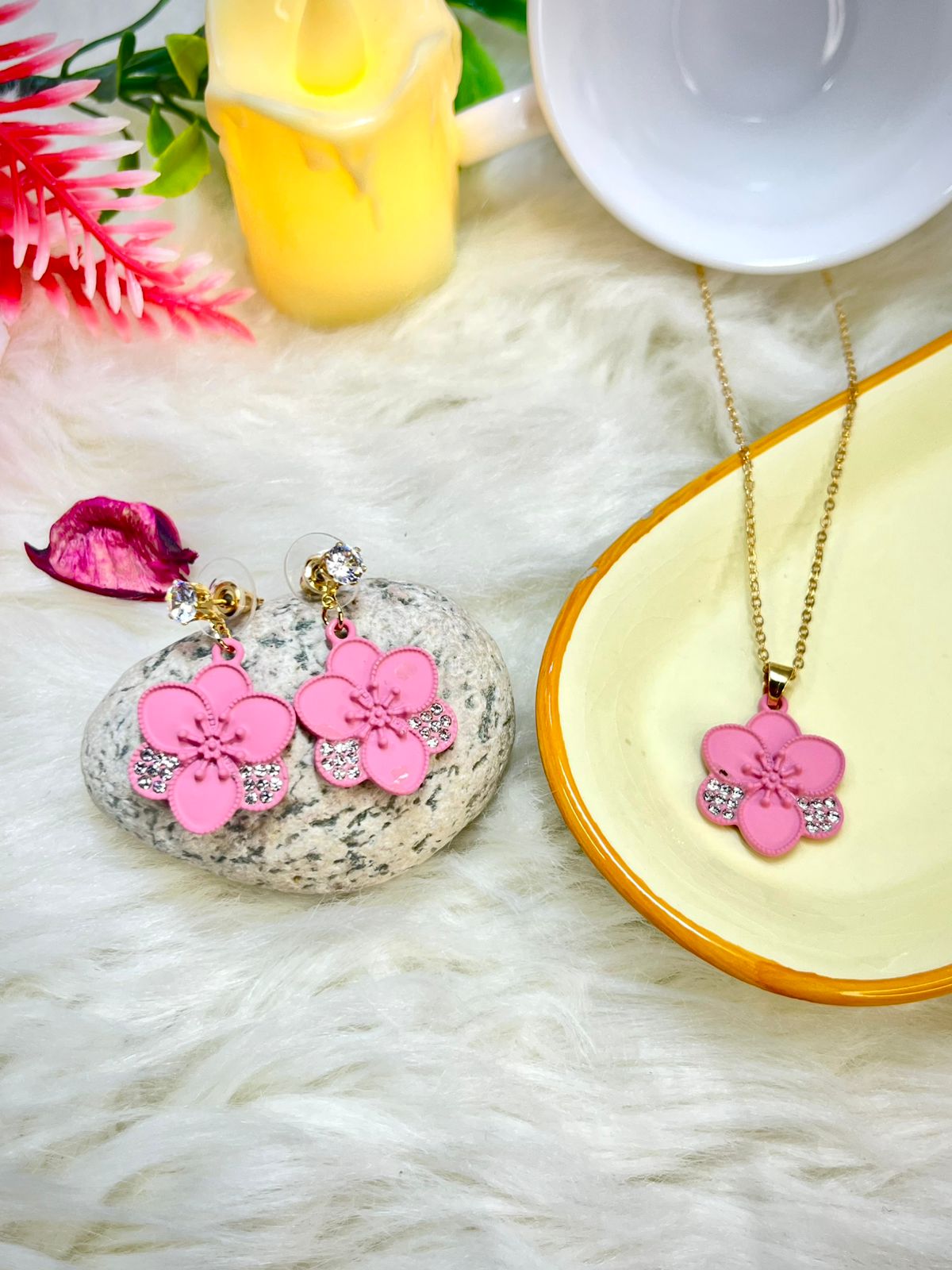 Blush Pink Floral Neckalce Set
